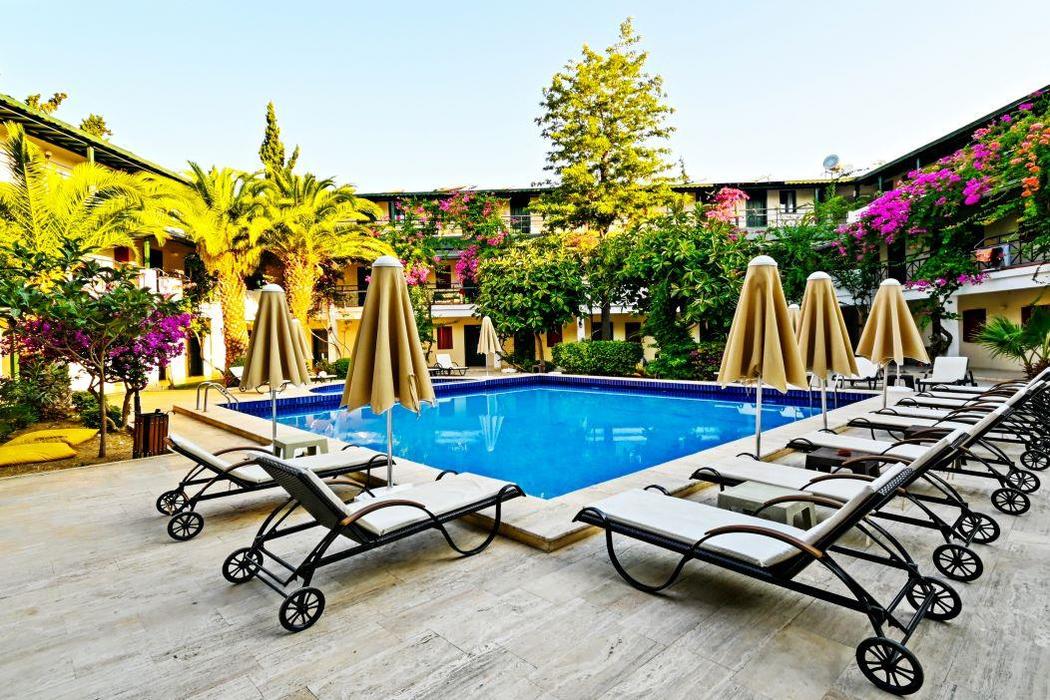 Bleu Nuit Otel 4 Gece 5 Gün Konaklamalı | İstanbul , İzmit, Bursa Ve İzmir Hareketli