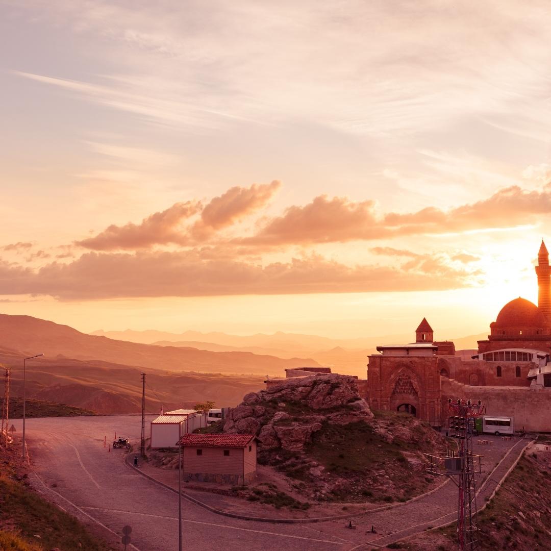 Uçaklı Güneydoğu Anadolu Turu |  2 Gece Otel Konaklamalı | Sabiha Gökçen Havalimanı Kalkışlı