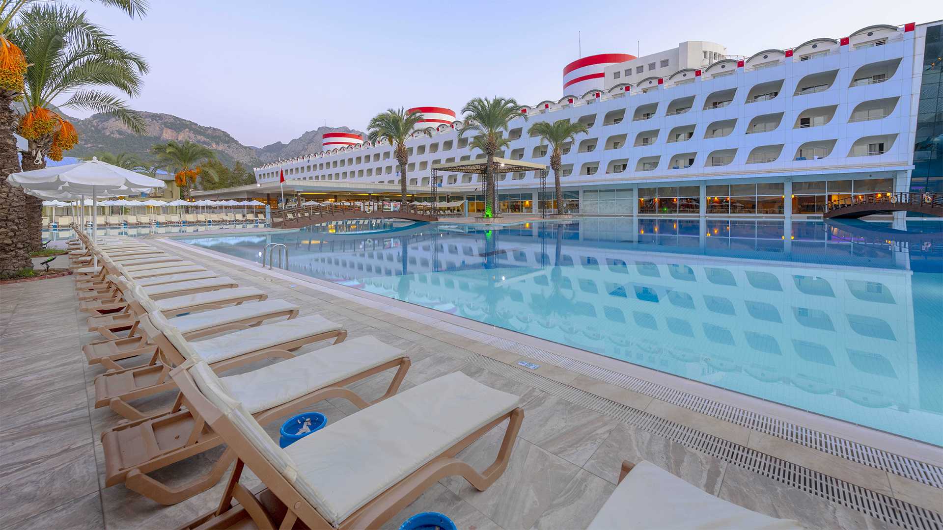 Antalya Tatili | Transatlantik Hotel & Spa  | 3 Gece Hotel Konaklamalı |İstanbul,Kocaeli,Sakarya Hareketli 