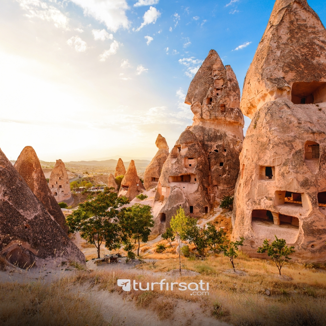Kapadokya Ve Peri Bacaları Turu | 1 Gece Konaklamalı | İstanbul, Kocaeli ve Sakarya Hareketli