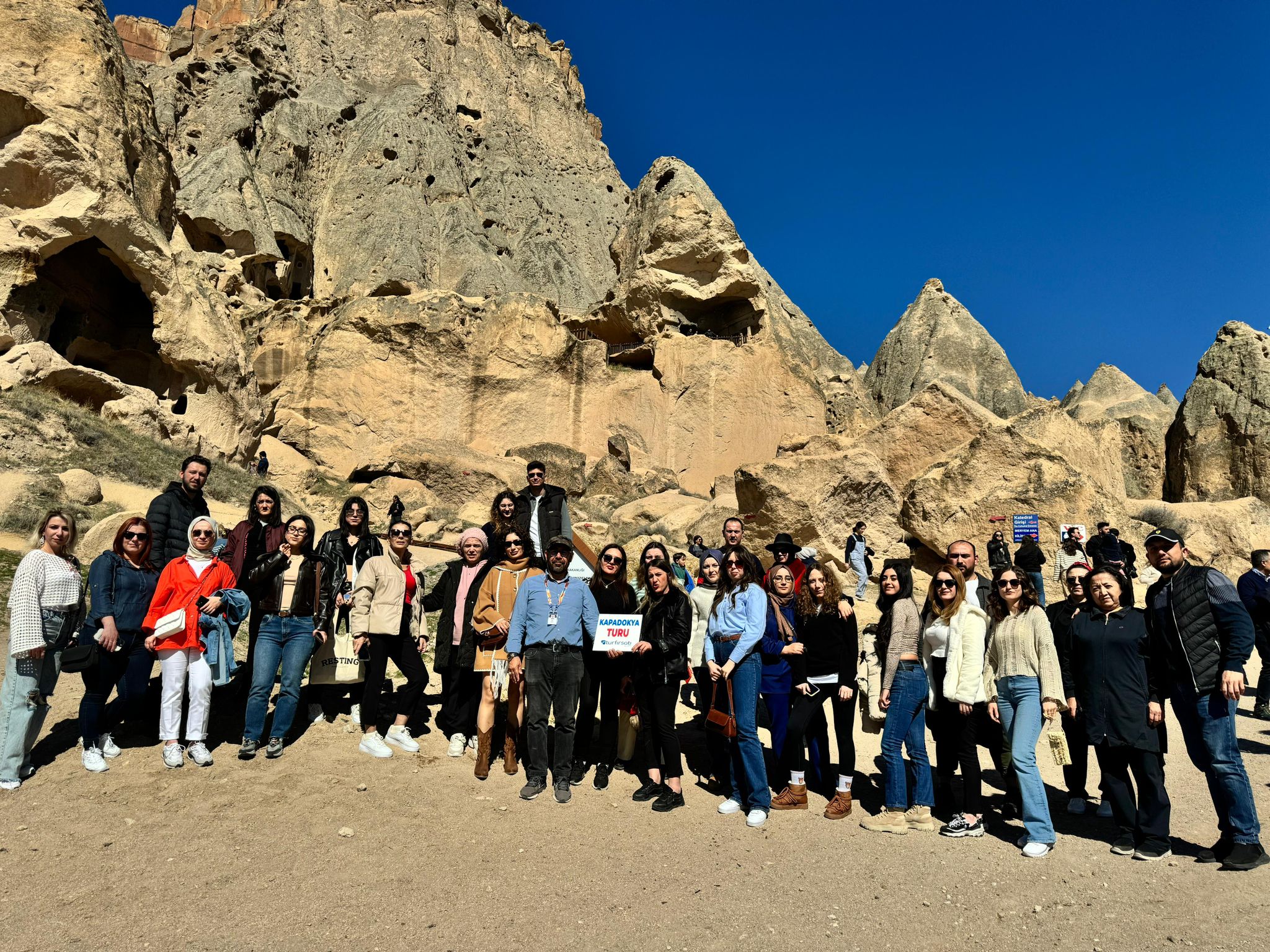 Kapadokya Ve Peri Bacaları Turu | 1 Gece Konaklamalı | İstanbul, Kocaeli ve Sakarya Hareketli