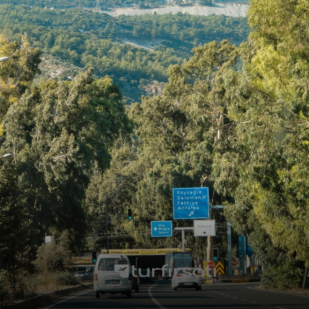  Uçaklı Ege Akdeniz Turu  |  5 Gece Konaklamalı  |  Antalya Kaş Fethiye Ölüdeniz Marmaris Bodrum  |  Sabiha Gökçen Havalimanı Hareketli 