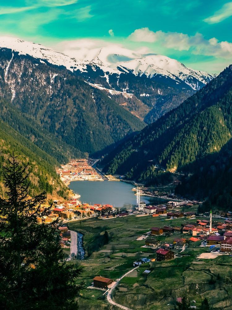 Karadeniz Yaylalar ve Batum Turu | 4 Gece Otel Konaklamalı | İstanbul, Kocaeli ve Sakarya Hareketli