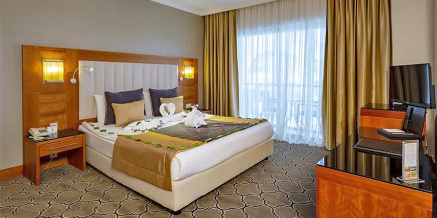 Antalya Tatili |Sunland Resort Hotel Beldibi| 4 Gece Otel Konaklamalı | İstanbul, İzmit Ve Sakarya Hareketli