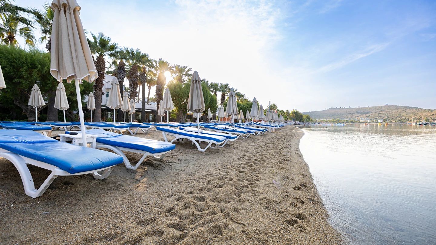 Sami Beach Hotel Bodrum | 4 Gece Konaklamalı | İstanbul , İzmit, Bursa ve İzmir Hareketli