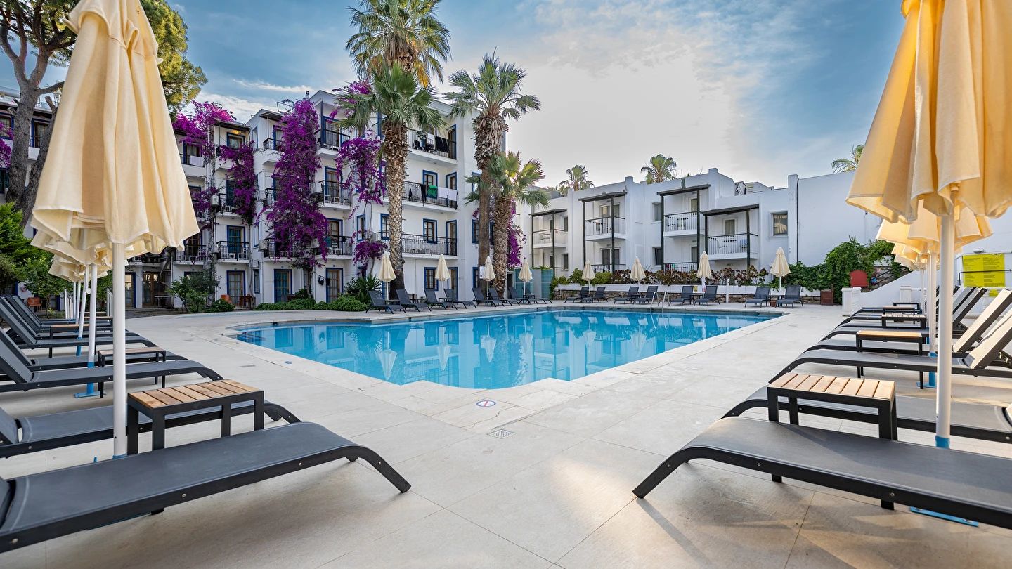  Sami Beach Hotel Bodrum | 4 Gece Konaklamalı | İstanbul , İzmit, Bursa ve İzmir Hareketli