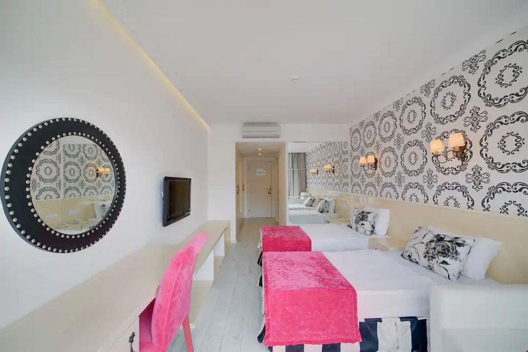 Mio Bianco Resort Bodrum | 4 Gece Otel Konaklamalı | İstanbul, Kocaeli ve Bursa Hareketli