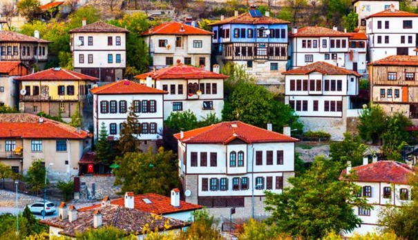  Batı ve Orta Karadeniz  Amasra Safranbolu Kastamonu ve Sinop Turu | 2 Gece Konaklamalı | İstanbul Hareketli 