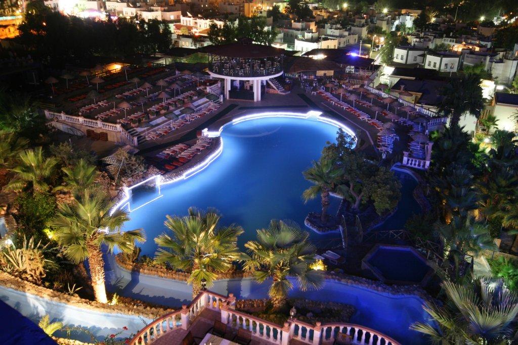 Phoenix Sun Otel Bodrum 3 Gece 4 Gün  İstanbul,Kocaeli,Bursa,İzmir Hareketli