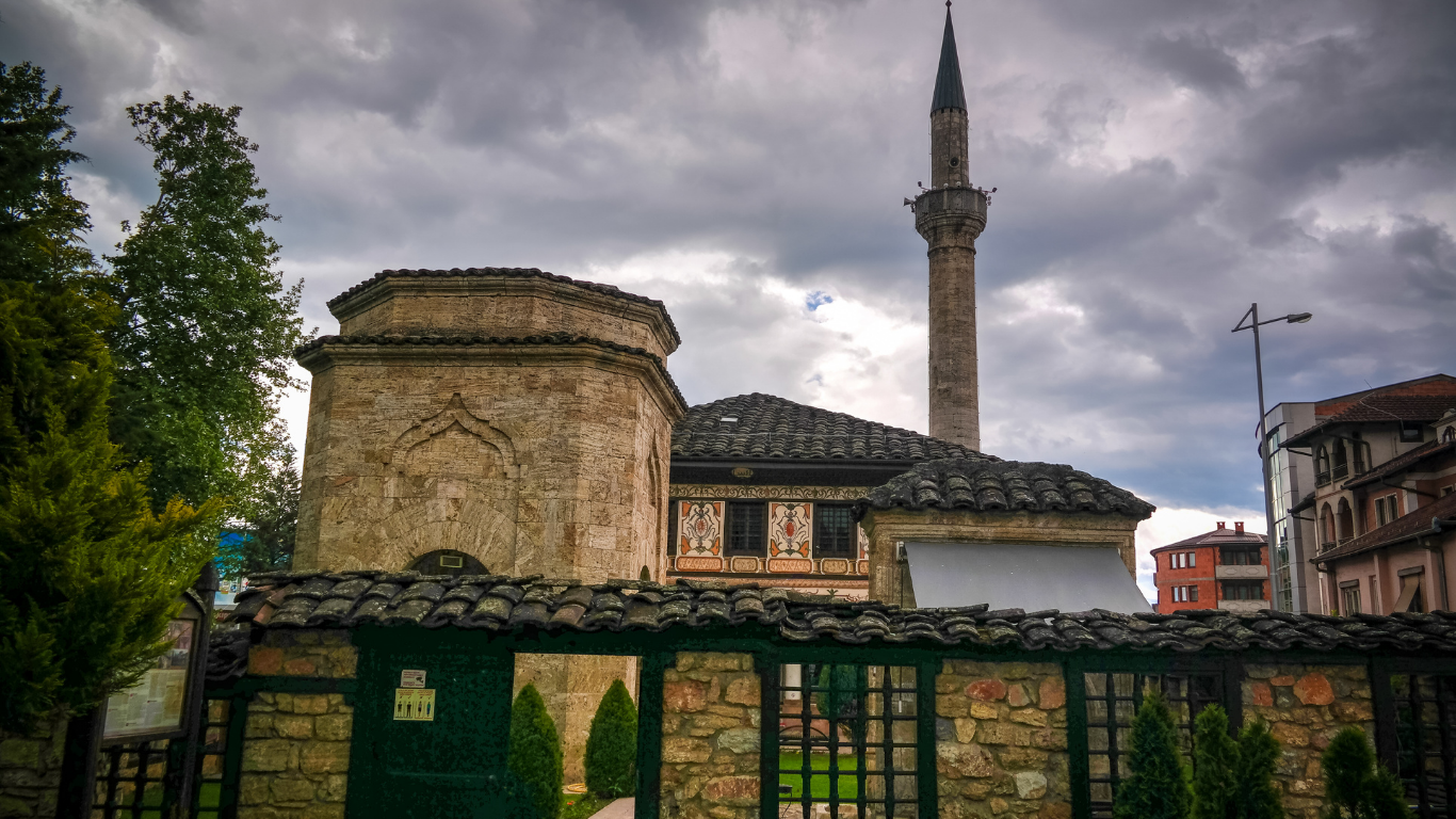 Vizesiz Uçaklı Balkan Masalı Turu  |  7 Gece Otel Konaklamalı | Ajet Havayolları | İzmir Hareketli  | 