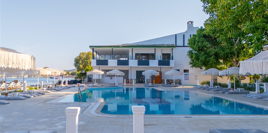 Luna Beach Hotel Bodrum  | 4 Gece Konaklamalı | İstanbul,İzmit,Bursa ve İzmir Hareketli