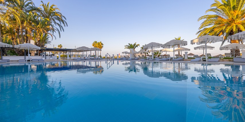 Luna Beach Hotel Bodrum  | 4 Gece Konaklamalı | İstanbul,İzmit,Bursa ve İzmir Hareketli