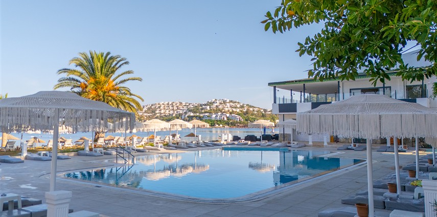 Luna Beach Hotel Bodrum  | 4 Gece Konaklamalı | İstanbul,İzmit,Bursa ve İzmir Hareketli