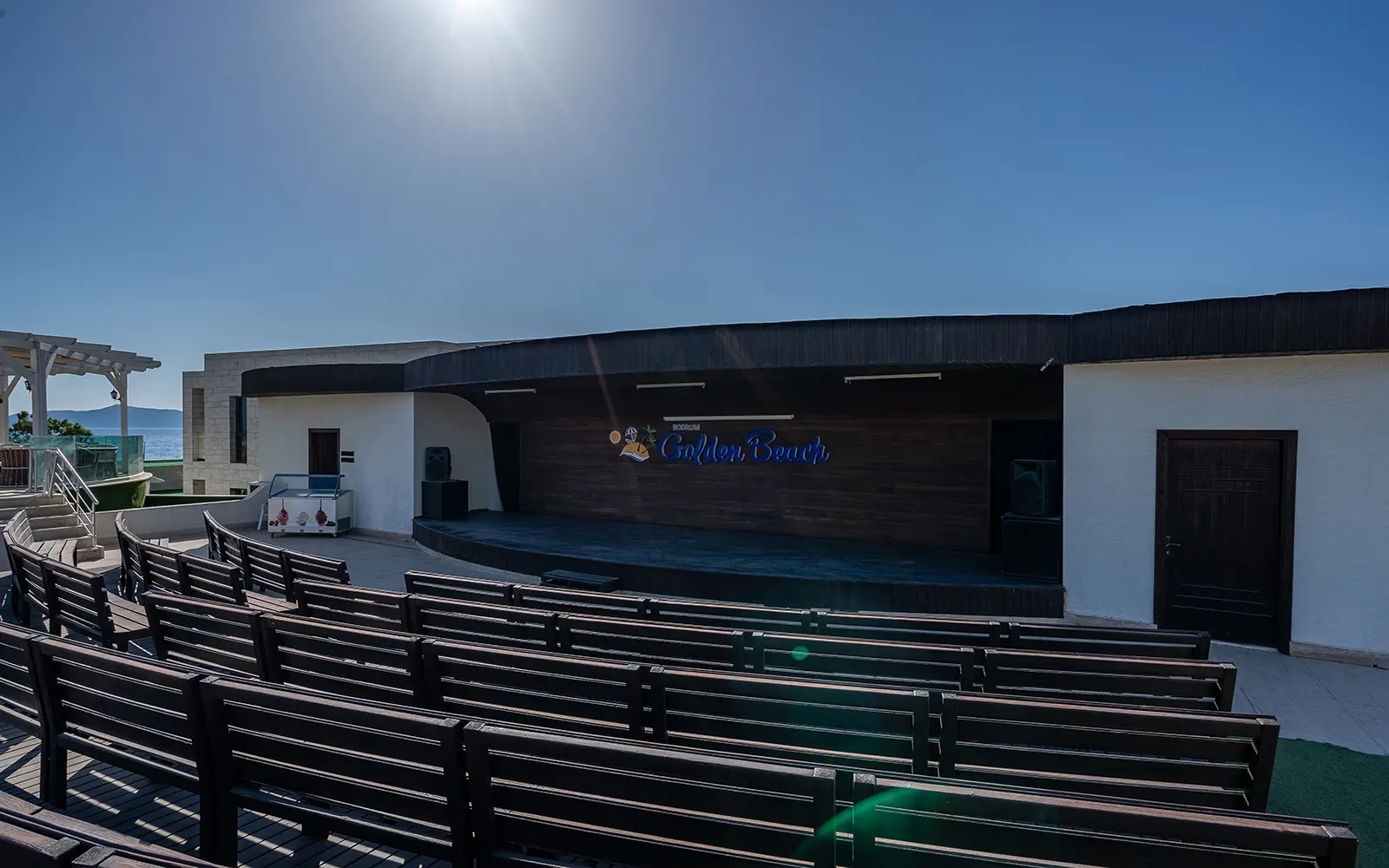  Golden Beach Otel | 3 Gece Konaklamalı |Her Şey Dahil Konsept | İstanbul , Kocaeli , Bursa , İzmir Hareketli