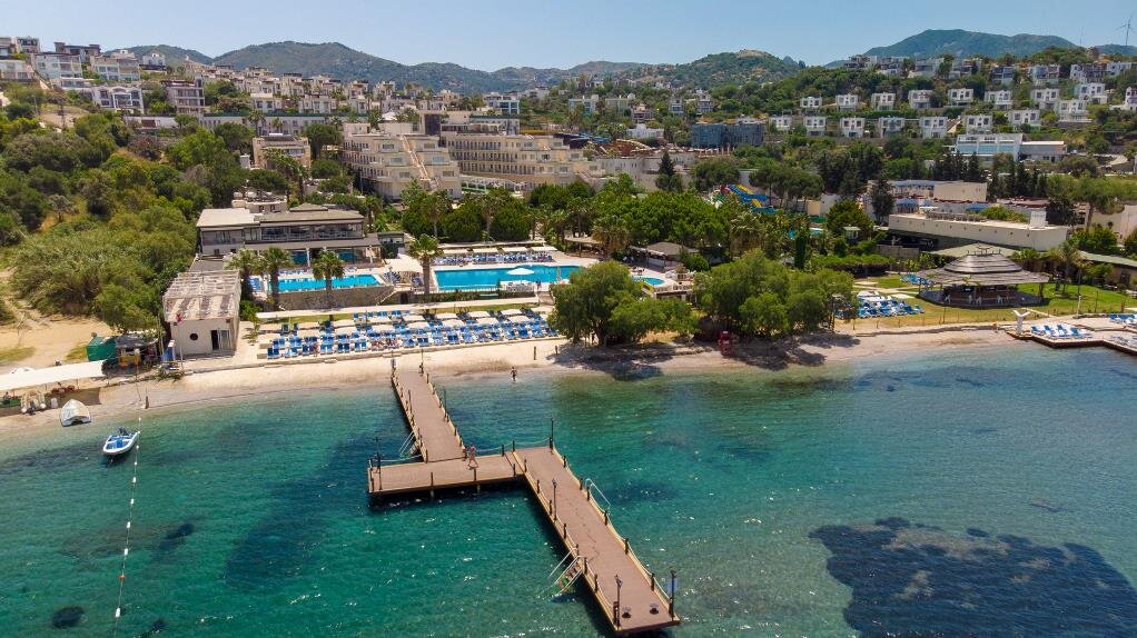 Golden Age Yalıkavak Hotel 3 Gece 4 Gün Uçaklı