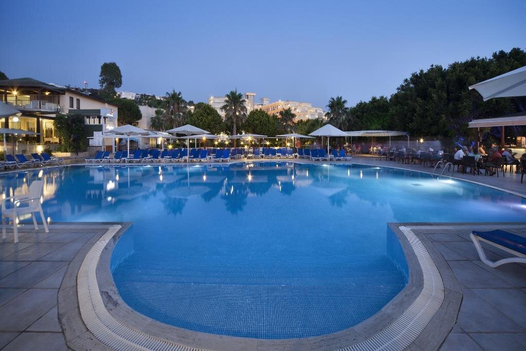 Golden Age Yalıkavak Hotel 3 Gece 4 Gün Uçaklı
