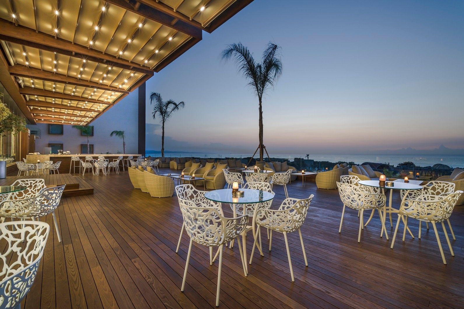 Sevgililer Günü Özel | Concorde Luxury Resort Convention Spa | 2 Gece 3 Gün   | İstanbul Hareketli