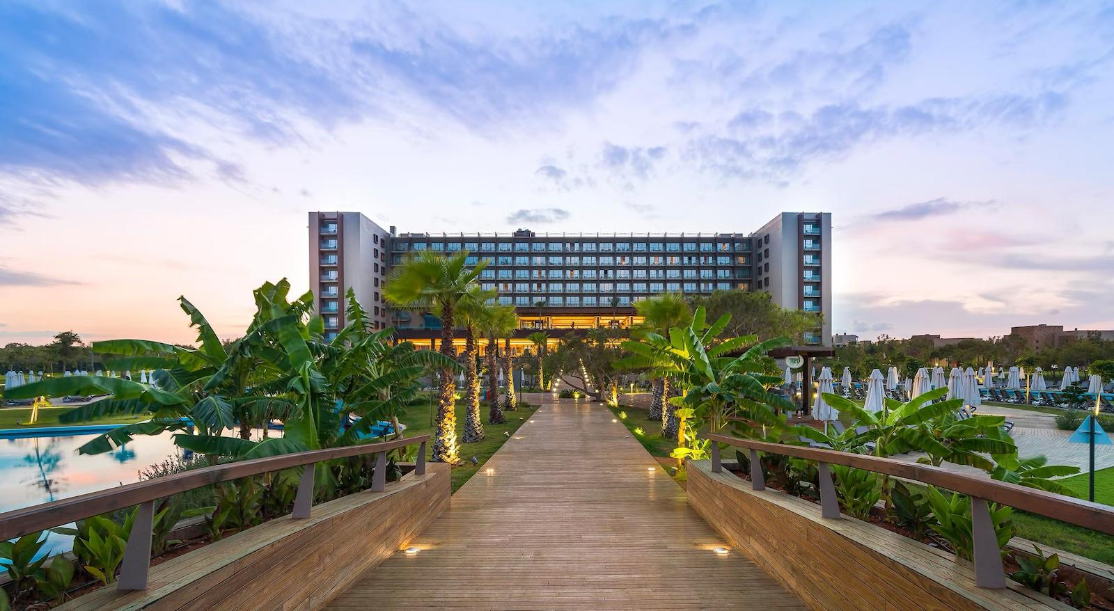 Sevgililer Günü Özel | Concorde Luxury Resort Convention Spa | 2 Gece 3 Gün   | İstanbul Hareketli