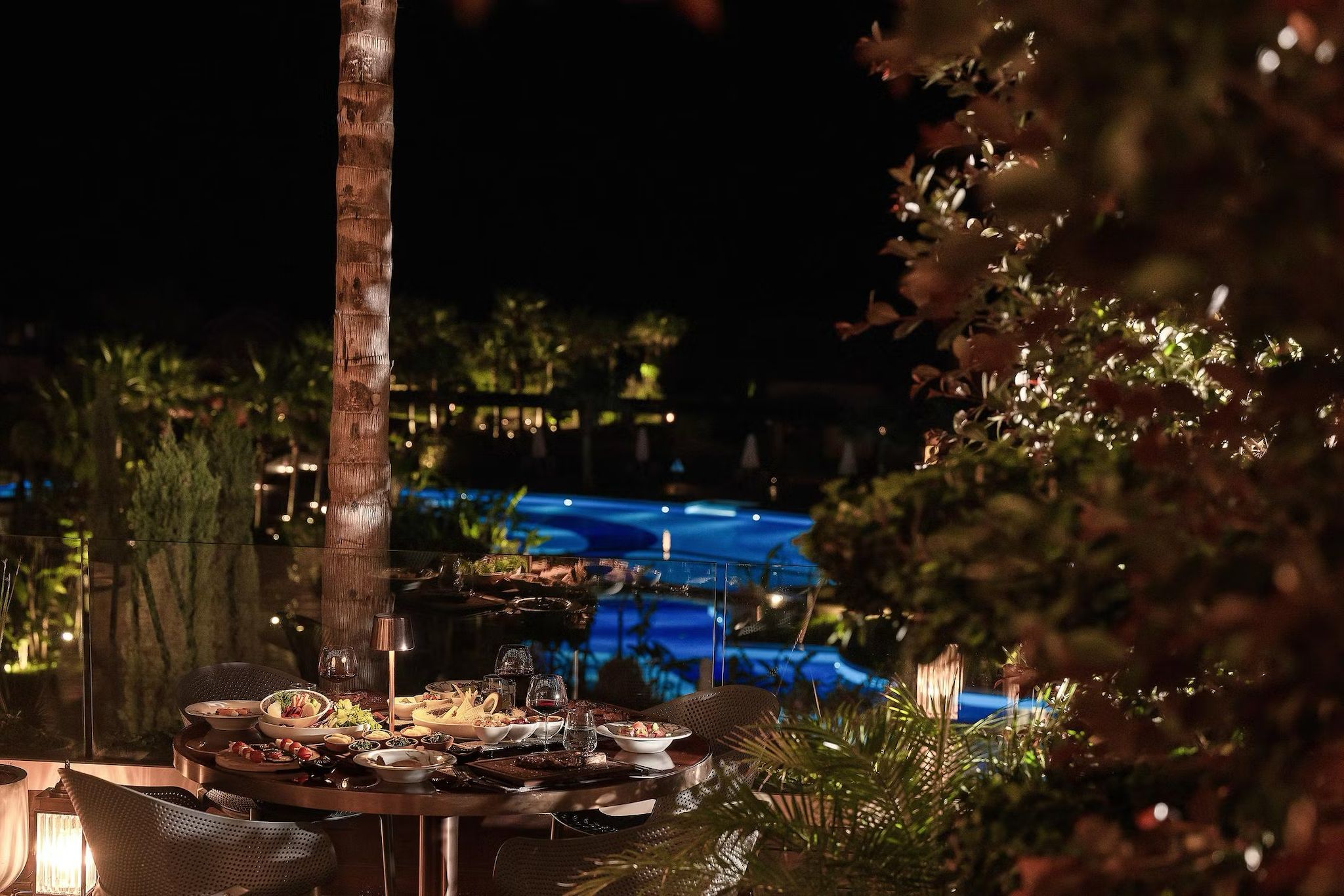 Sevgililer Günü Özel | Concorde Luxury Resort Convention Spa | 2 Gece 3 Gün   | İstanbul Hareketli