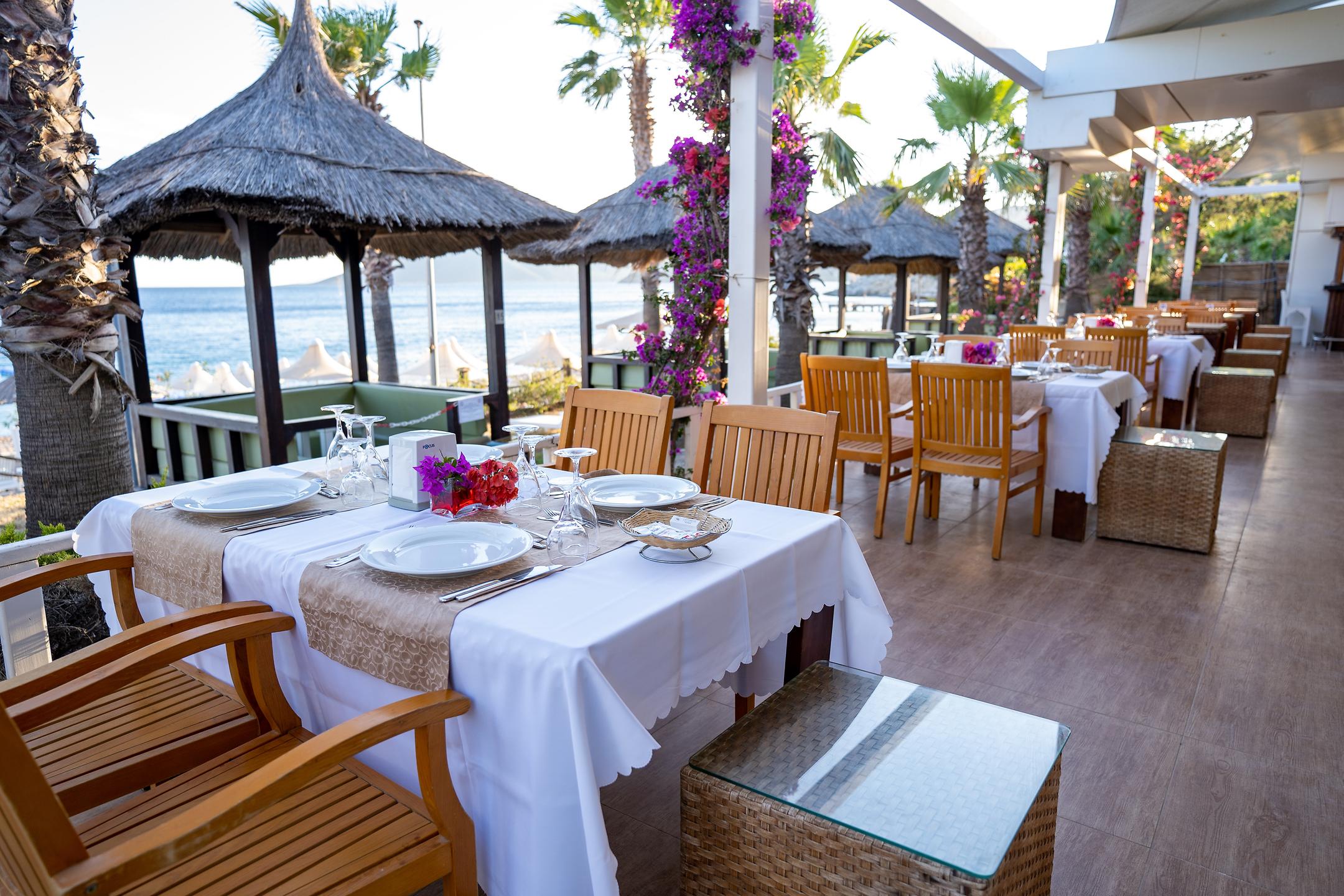 Latanya Park Resort Hotel Bodrum| 3 Gece Otel Konaklamalı | Her Şey Dahil Konsept | İstanbul, İzmit, Bursa ve İzmir Hareketli