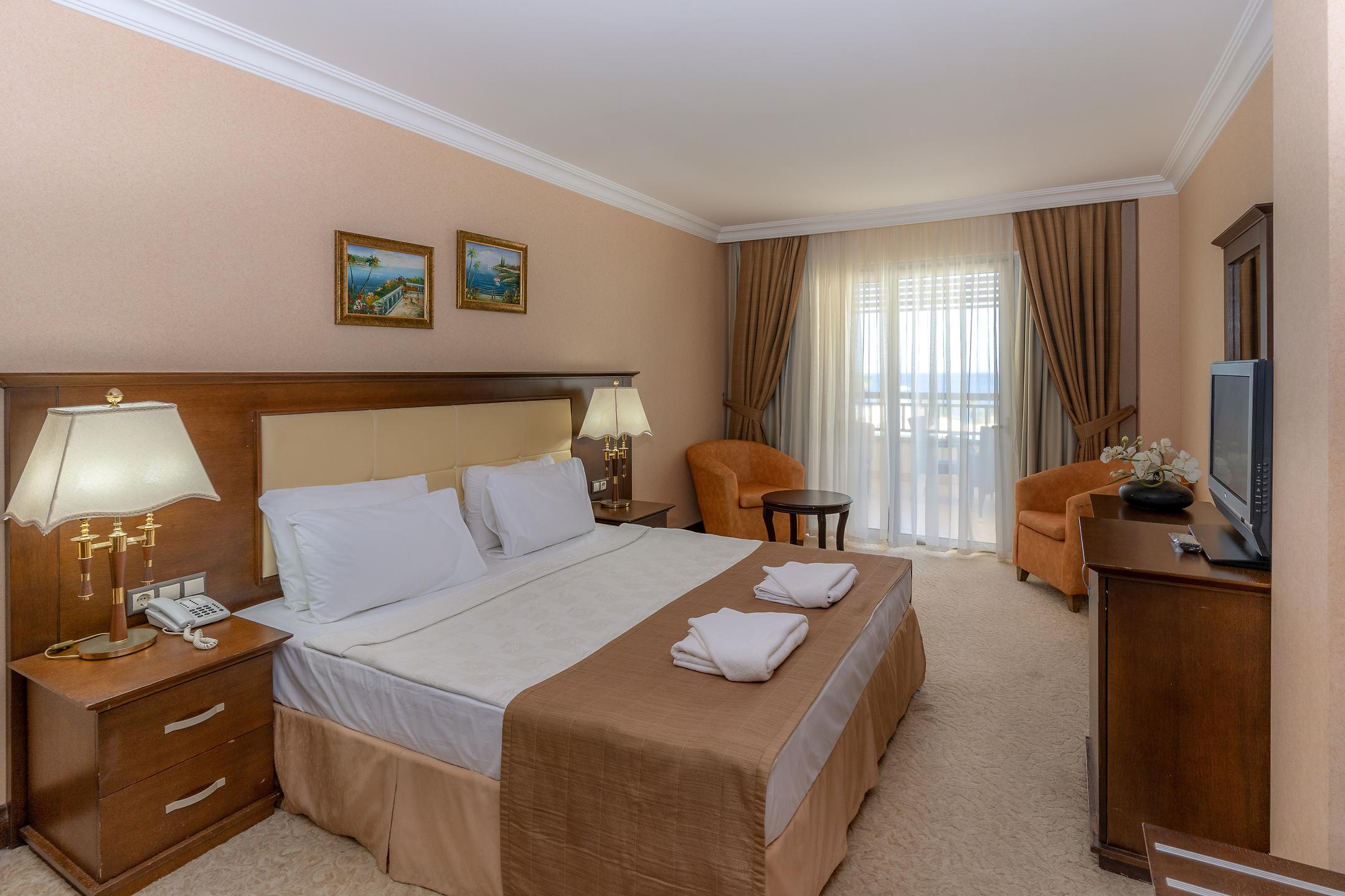 Latanya Park Resort Hotel Bodrum| 3 Gece Otel Konaklamalı | Her Şey Dahil Konsept | İstanbul, İzmit, Bursa ve İzmir Hareketli