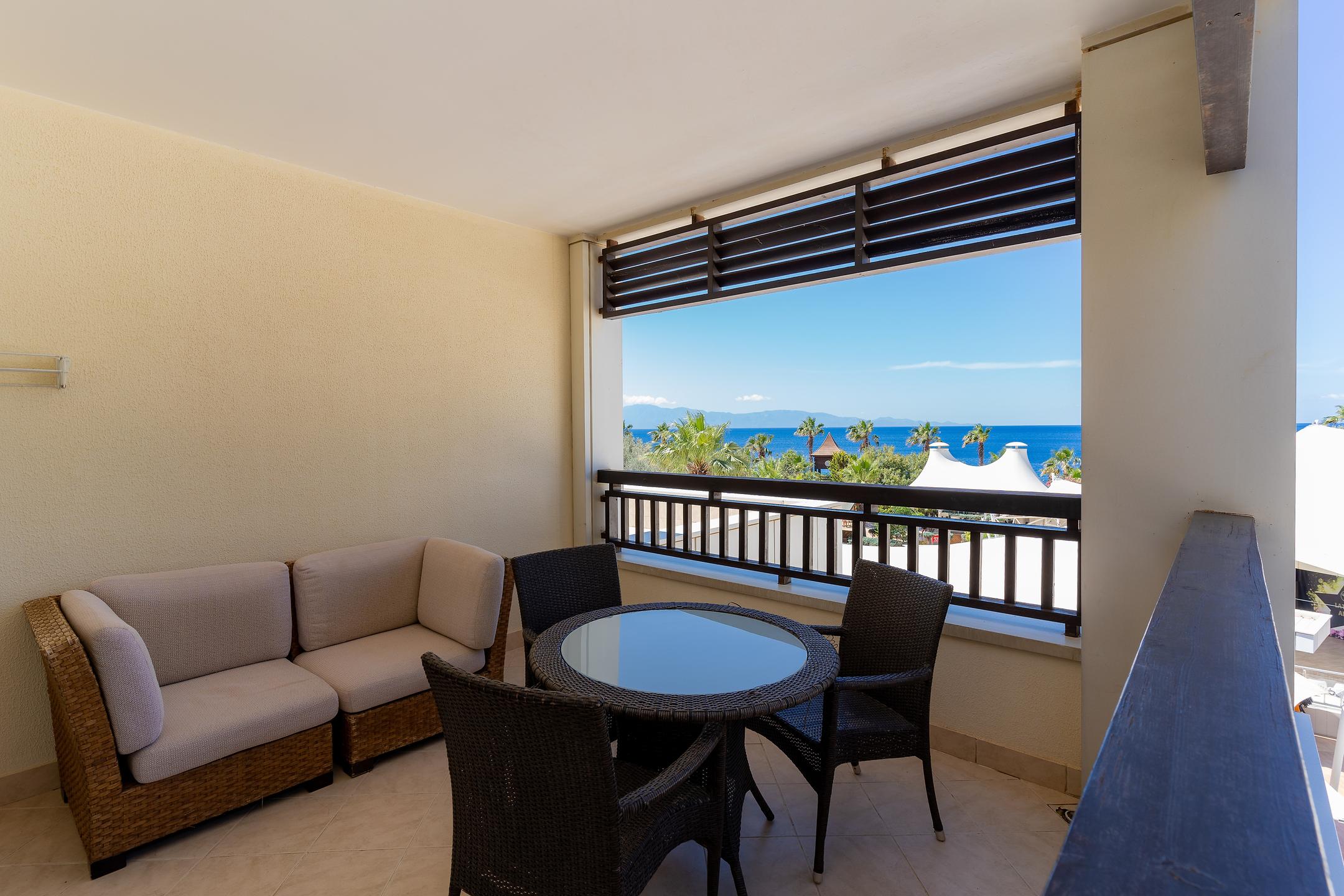 Latanya Park Resort Hotel Bodrum  4 Gece Otel Konaklamalı | Her Şey Dahil Konsept | İstanbul, İzmit, Bursa ve İzmir Hareketli