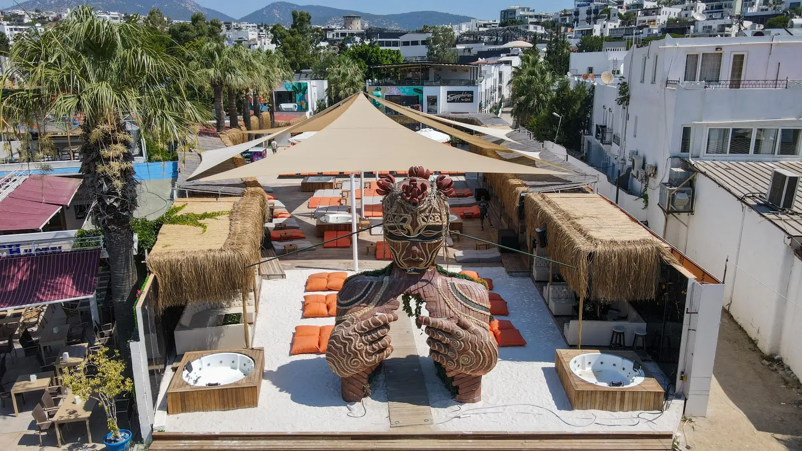 Leo Beach Resort +16 | 3 Gece Konaklamalı | İstanbul , İzmit, Bursa ve İzmir Hareketli