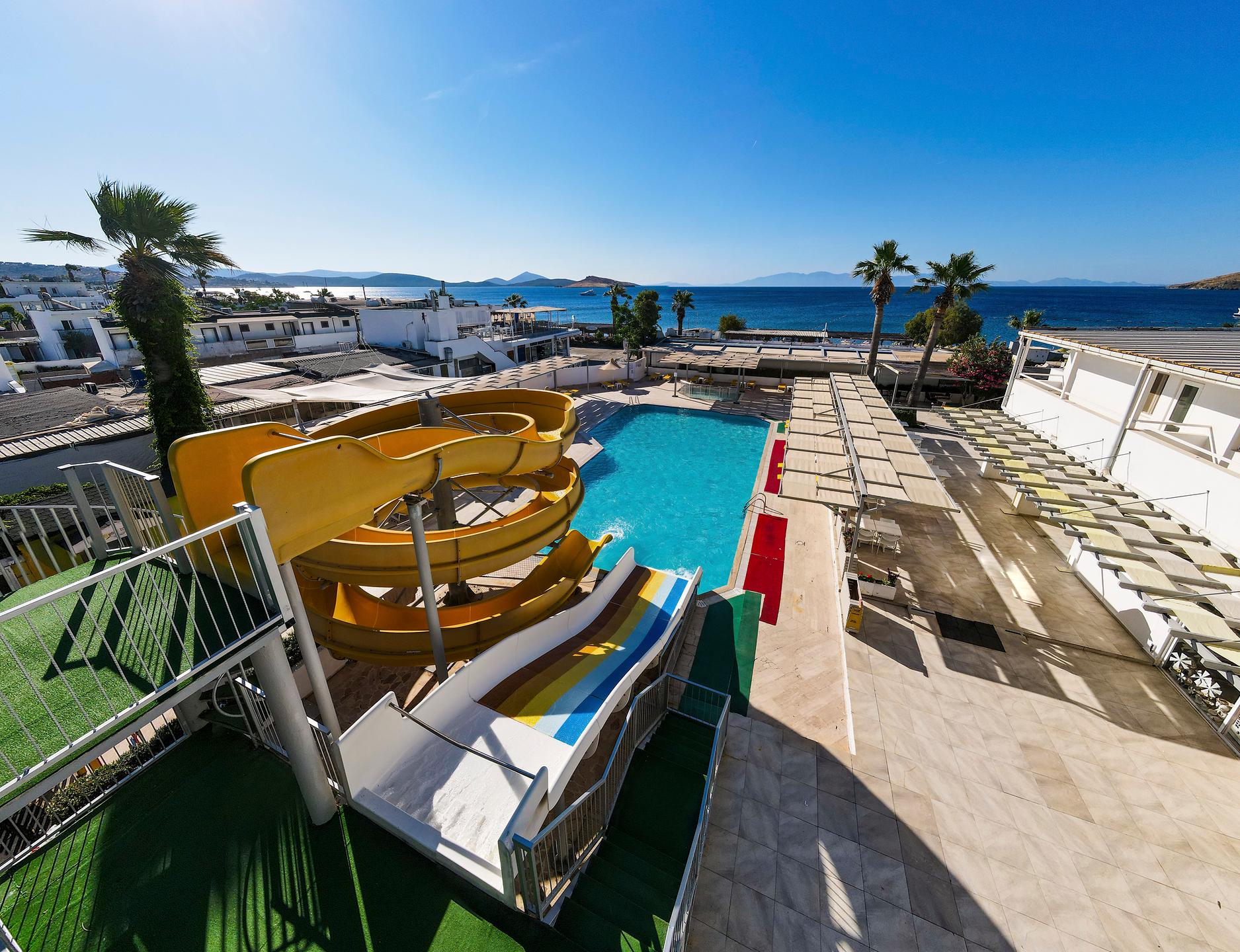 Petunya Beach Resort Hotel Bodrum | 4 Gece Konaklamalı | İstanbul,İzmit,Bursa,İzmir Hareketli