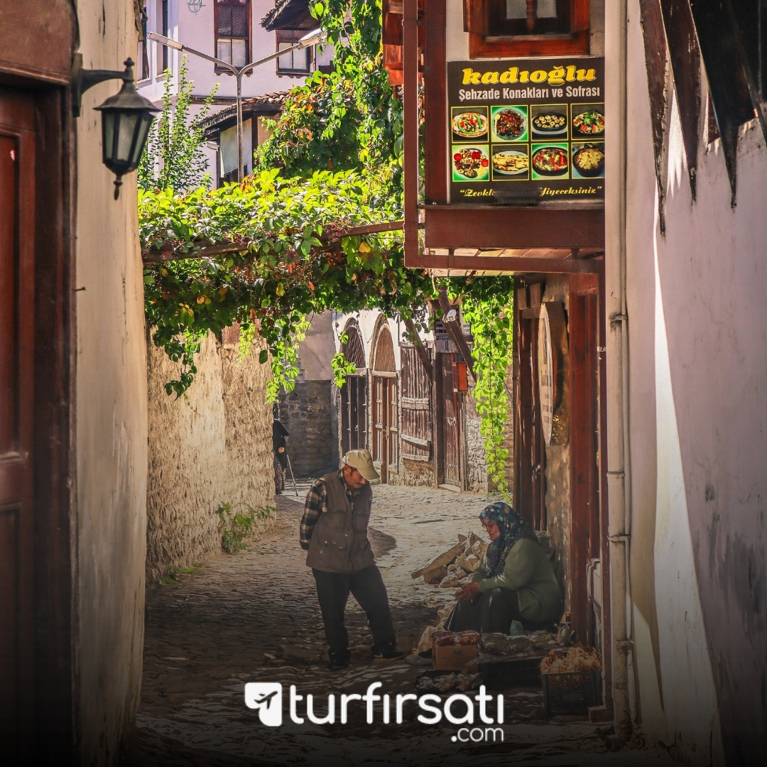 1 Mayıs Özel | Safranbolu Amasra Abant Turu | 1 Gece Otel Konaklamalı | İstanbul Hareketli